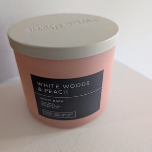 White Barn White Woods & Peach Candle - Pink
